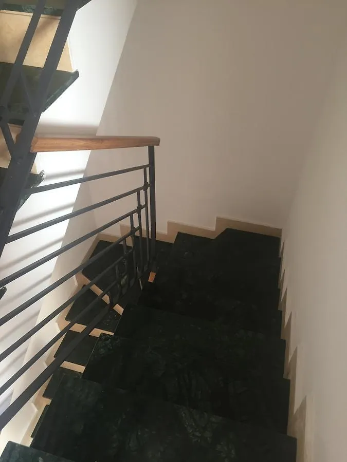 Maison Burlesque Bed & Breakfast Rome
